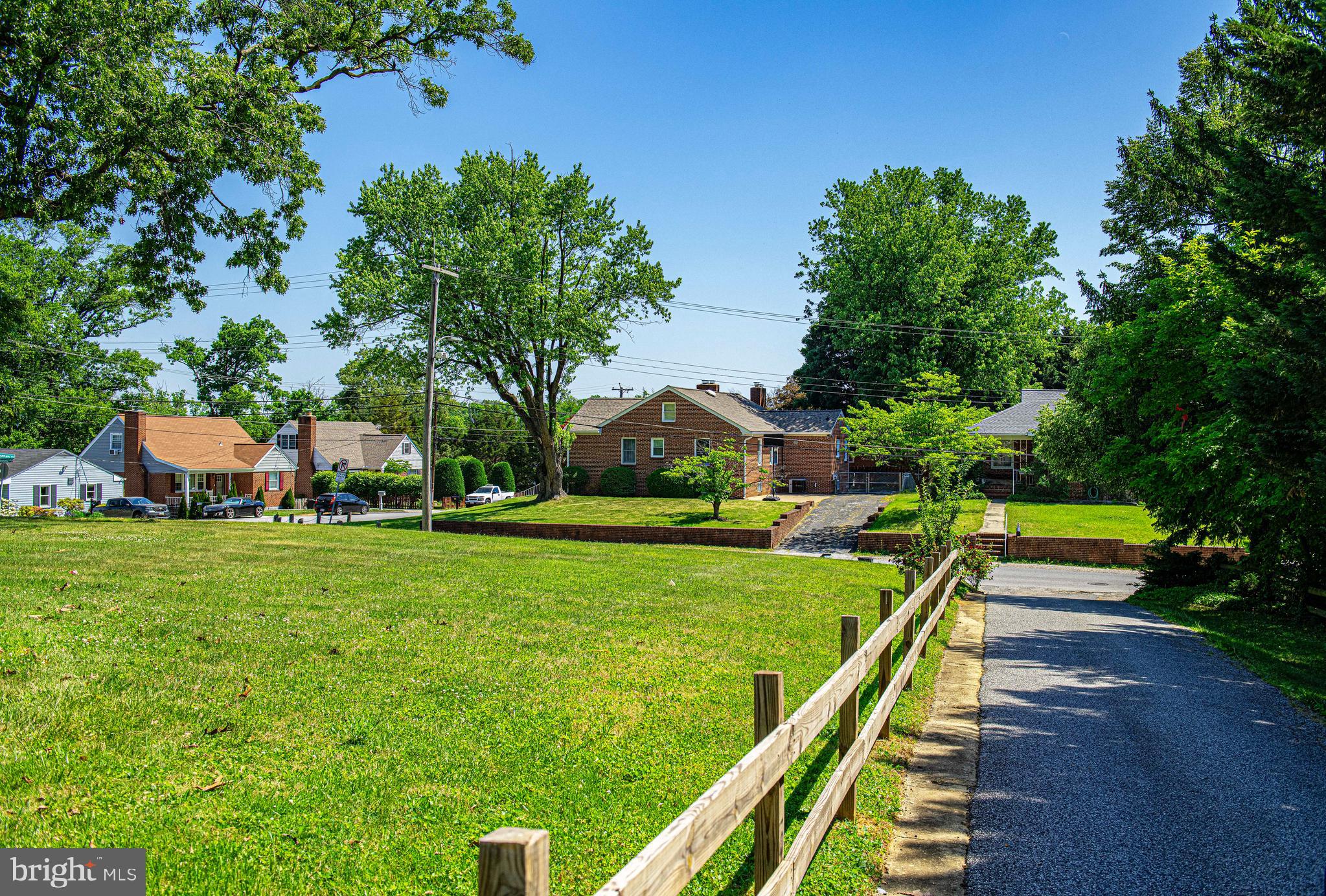 8724 Littlewood Road Baltimore, MD 21234 - Photo 28 of 30 View of front yard and drive
