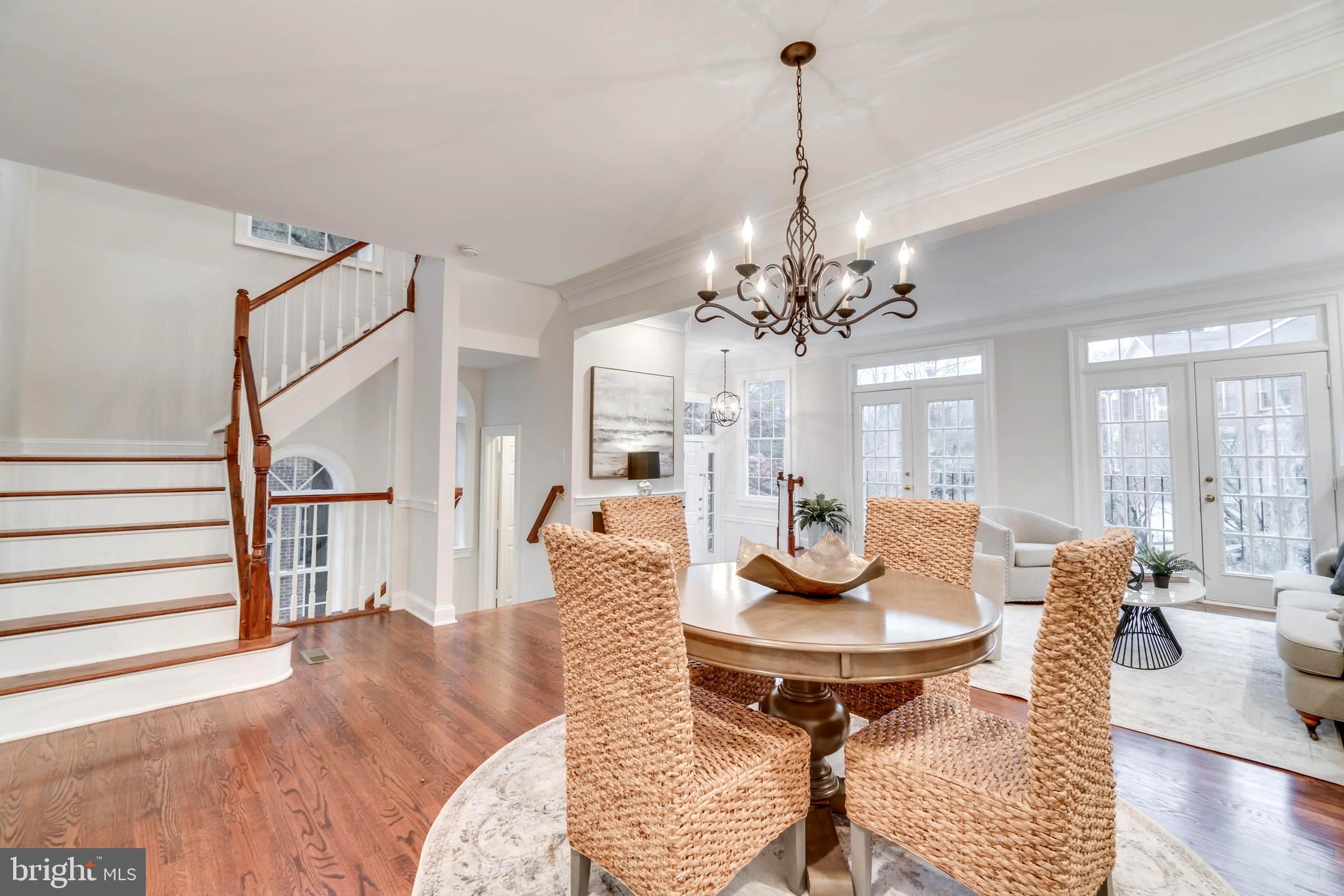 1318 Sundial Drive Reston, VA 20194 - Photo 11 of 52 Back of dining room, stair connect