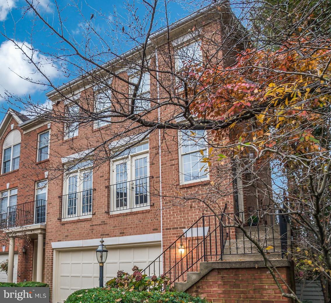 1318 Sundial Drive Reston, VA 20194 - Photo 3 of 52 Proud of Baldwin Grove: A great community