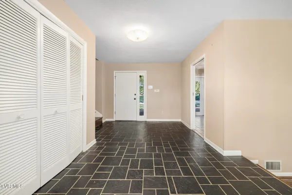 $664,800 | 909 Millercrest Drive, Johnson City, TN 37604