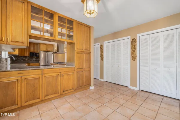 $664,800 | 909 Millercrest Drive, Johnson City, TN 37604