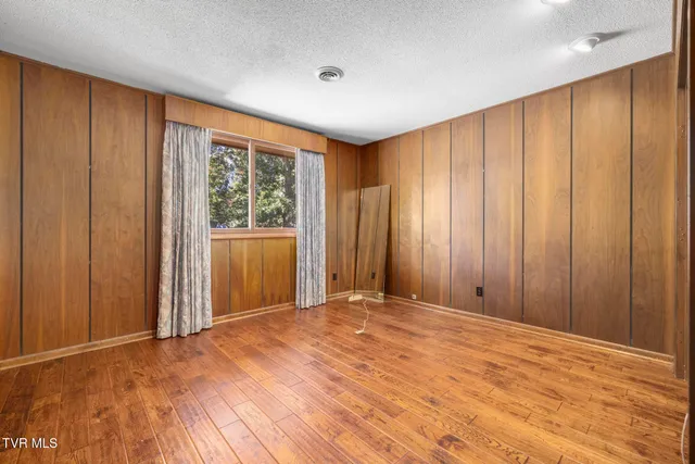 $674,800 | 909 Millercrest Drive, Johnson City, TN 37604