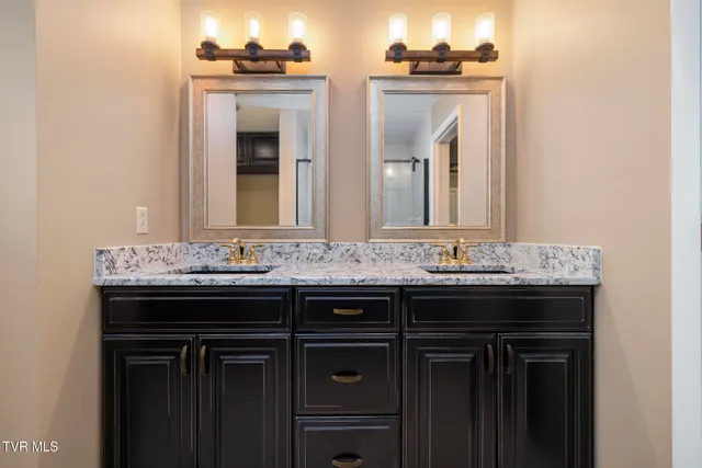 $674,800 | 909 Millercrest Drive, Johnson City, TN 37604