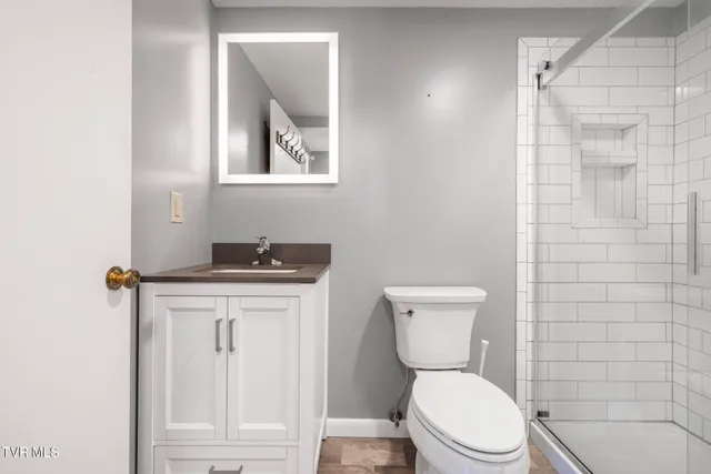 $674,800 | 909 Millercrest Drive, Johnson City, TN 37604