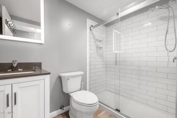 $664,800 | 909 Millercrest Drive, Johnson City, TN 37604