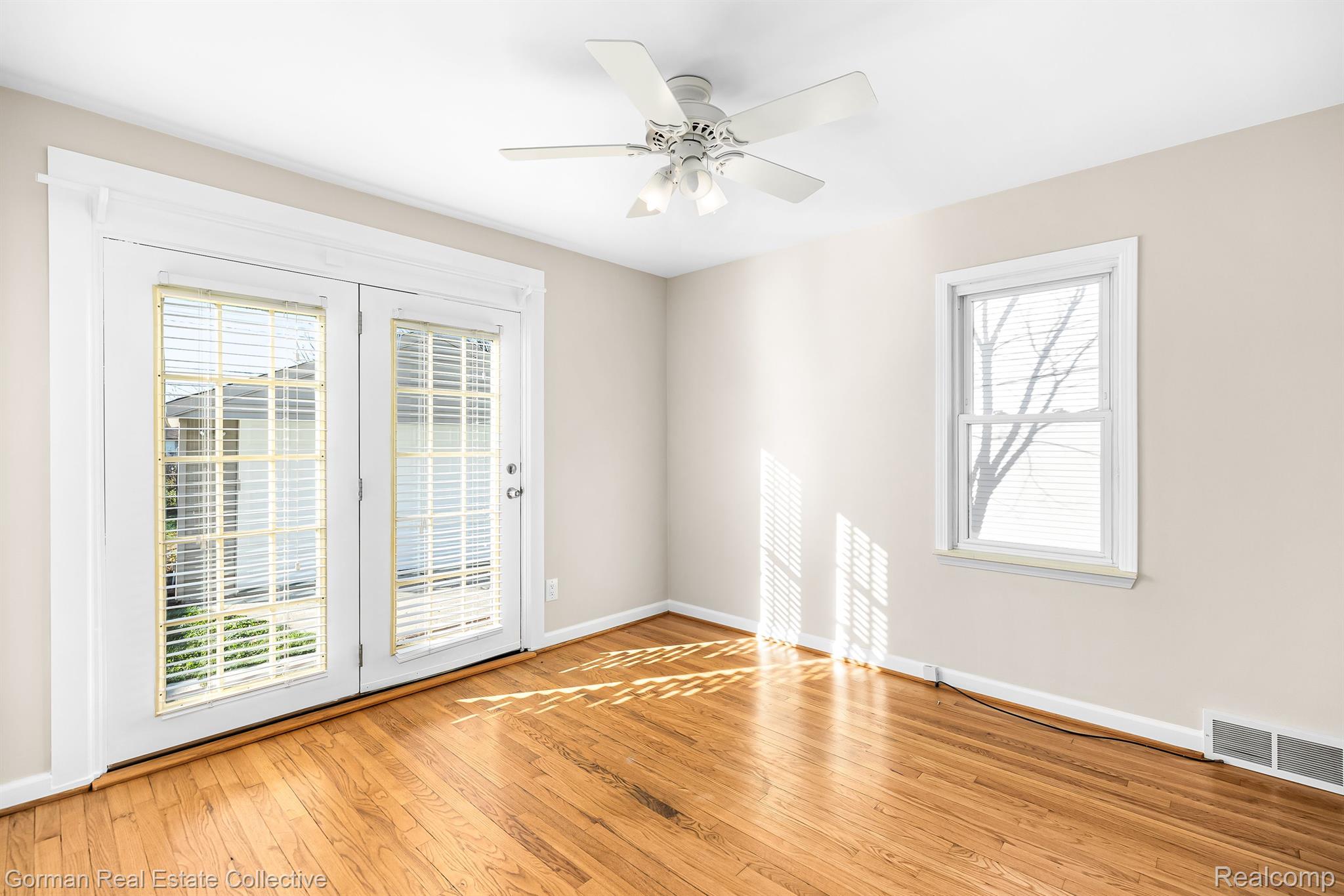 1323 Oakley Road Clawson, MI 48017 - Photo 12 of 28 Gallery Image 12