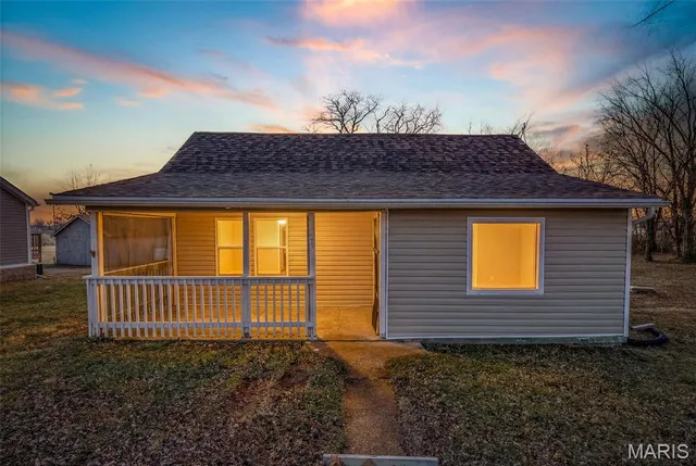 $150,000 | 20 West Springfield Road, St. Clair, MO 63077