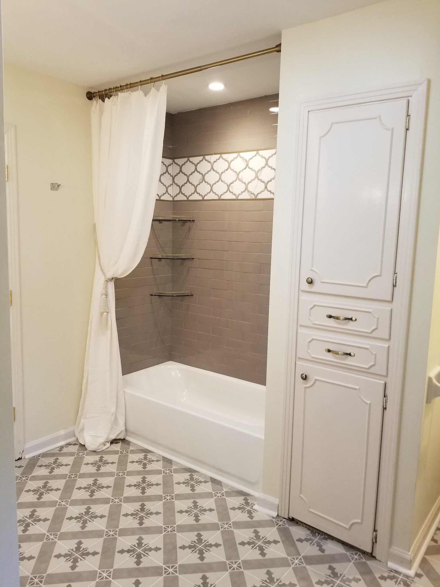 2770 Ben Green Road Lebanon, TN 37090 - Photo 25 of 37 a bathroom with a shower