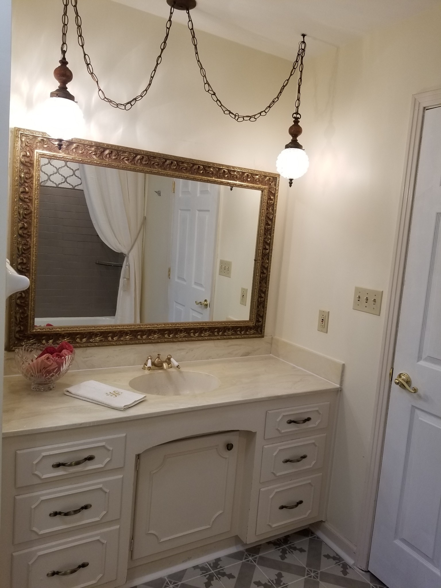 2770 Ben Green Road Lebanon, TN 37090 - Photo 26 of 37 a bathroom with a sink a vanity and a mirror