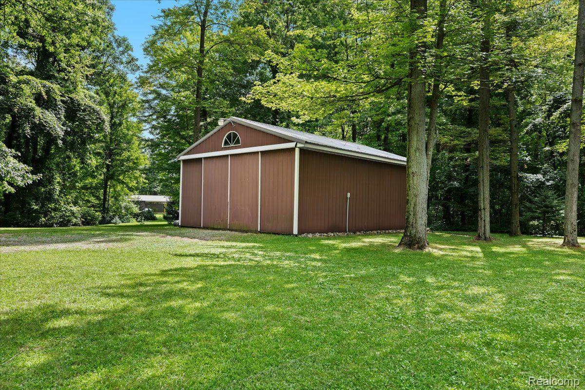 2330 Argentine Road Howell, MI 48855 - Photo 34 of 38 2330 Argentine Rd