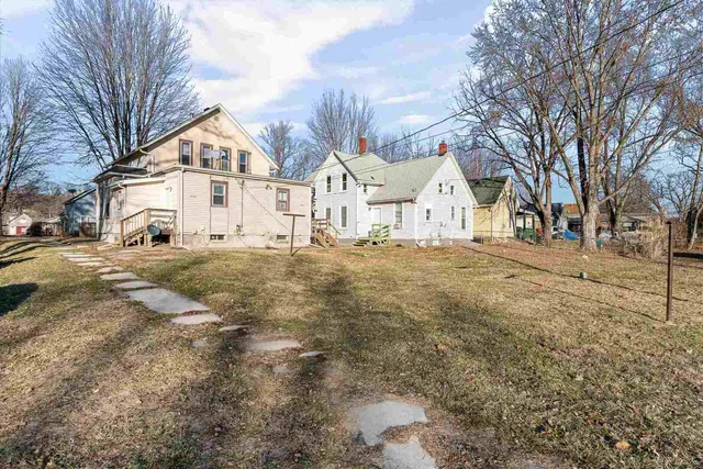 $120,000 | 1527 West 6th Street, Davenport, IA 52802