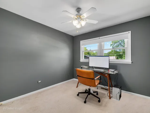 $3,600 | 5735 Virginia Avenue, Clarendon Hills, IL 60514