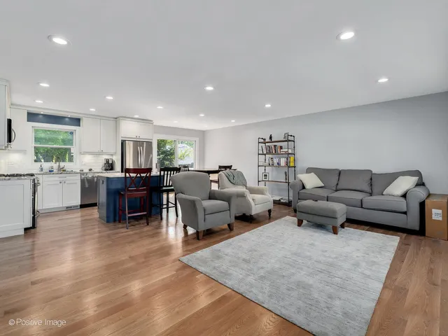 $3,600 | 5735 Virginia Avenue, Clarendon Hills, IL 60514