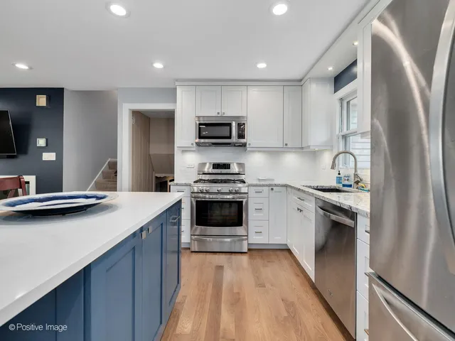 $3,600 | 5735 Virginia Avenue, Clarendon Hills, IL 60514