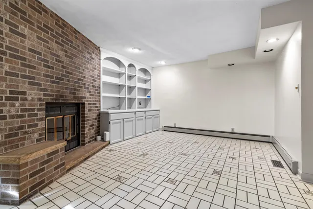 $394,900 | 2412 Harlem Boulevard, Rockford, IL 61103