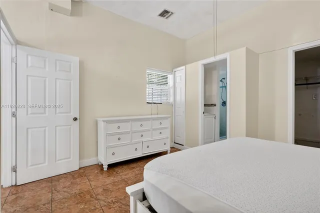 $950,000 | 341 South Biscayne River Drive, Miami, FL 33169