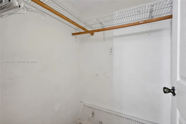 $950,000 | 341 South Biscayne River Drive, Miami, FL 33169