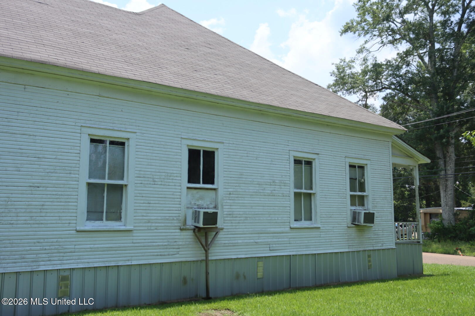 802 Union Street Brookhaven, MS 39601 - Photo 5 of 36 IMG_9932