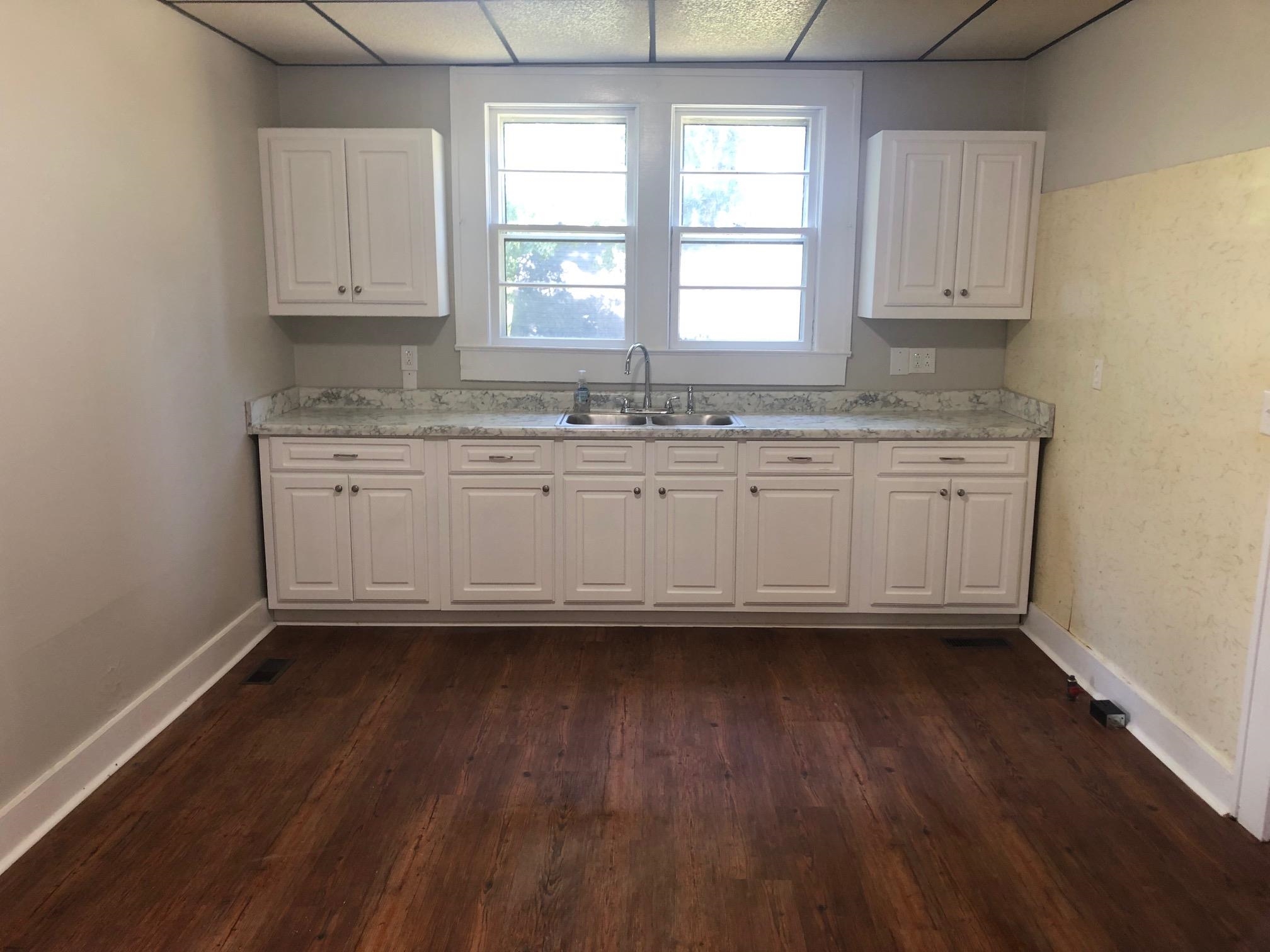 111 Fant Street Union, SC 29379 - Photo 3 of 9