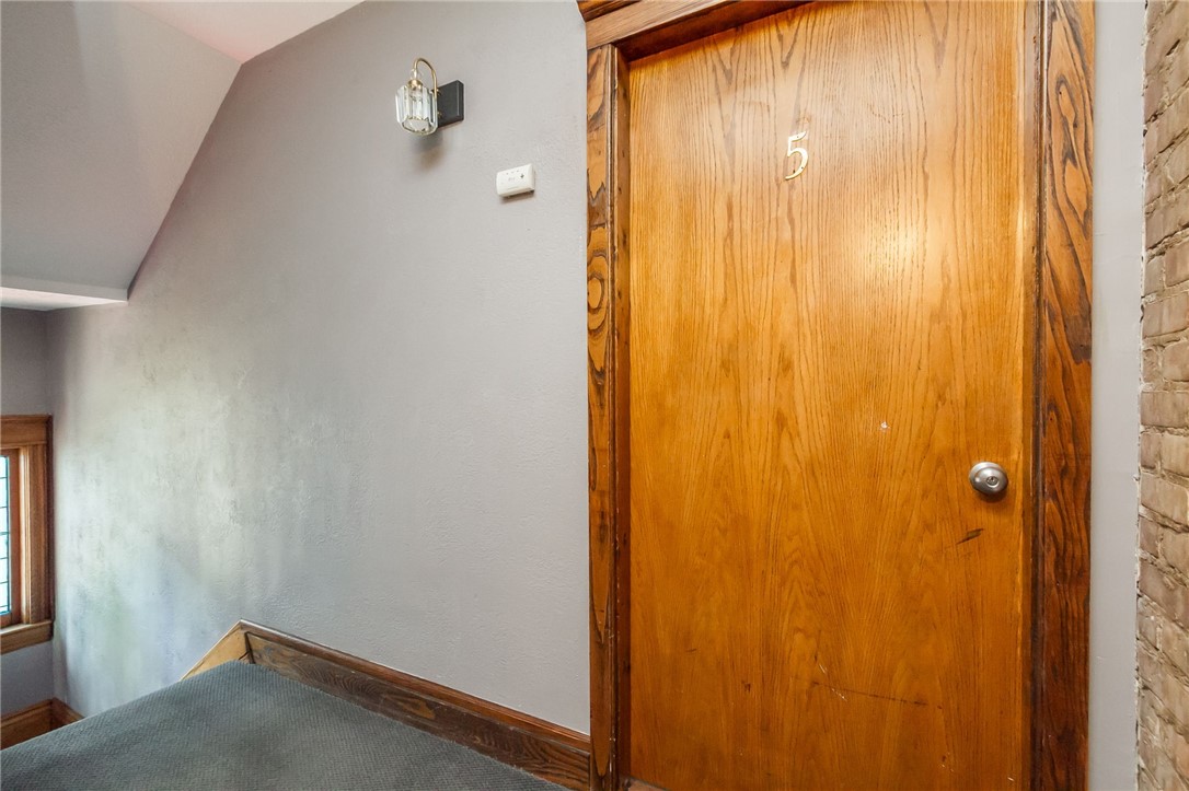 110 Park Avenue Rochester, NY 14607 - Photo 27 of 35