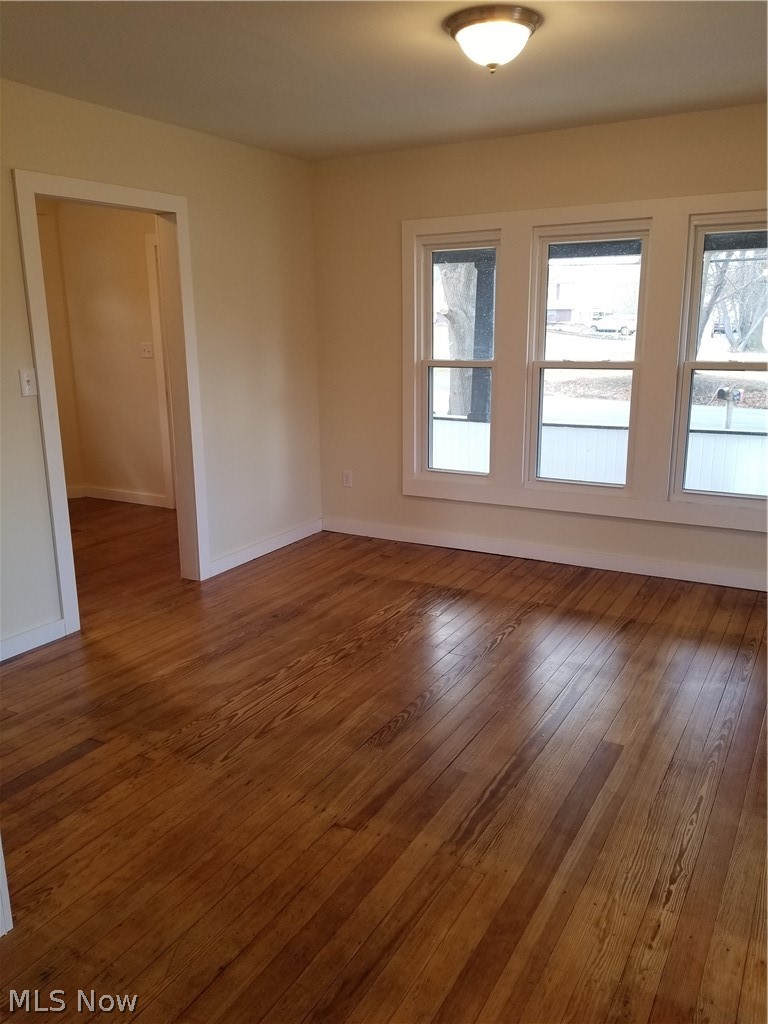 4595 South Hametown Road Barberton, OH 44203 - Photo 7 of 27 Living room