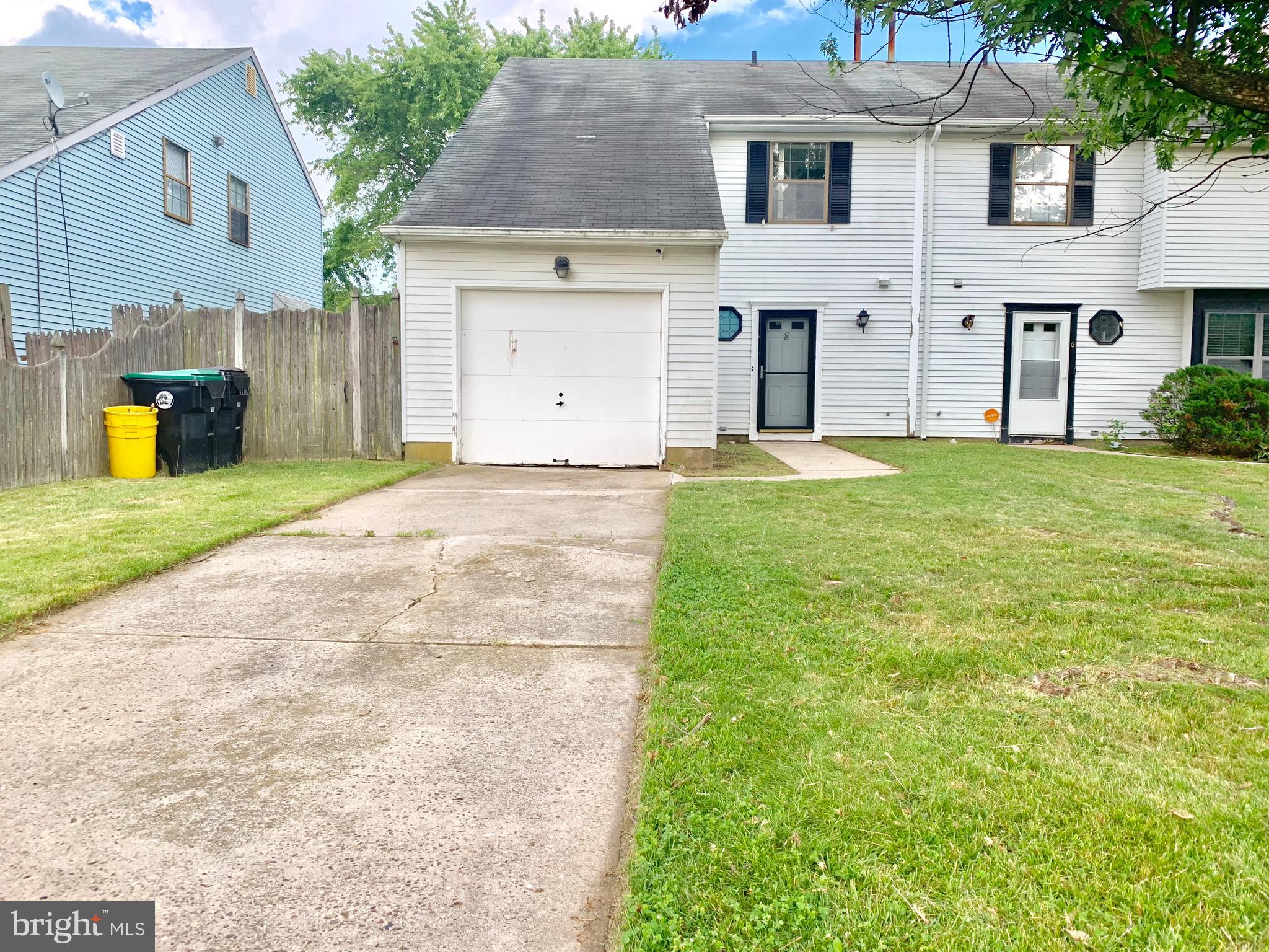 8 Hewitt Lane Sicklerville, NJ 08081 - Photo 1 of 11