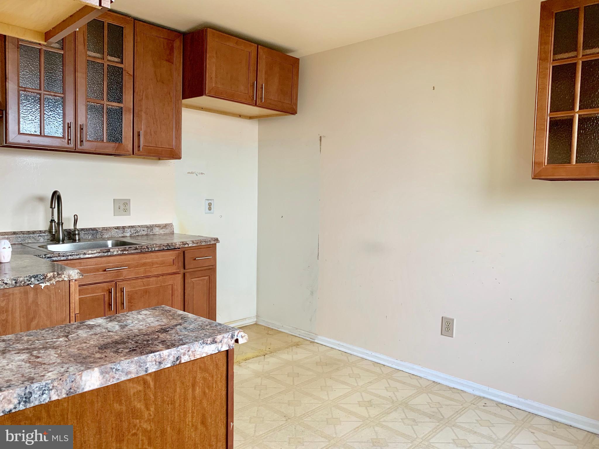 8 Hewitt Lane Sicklerville, NJ 08081 - Photo 5 of 11