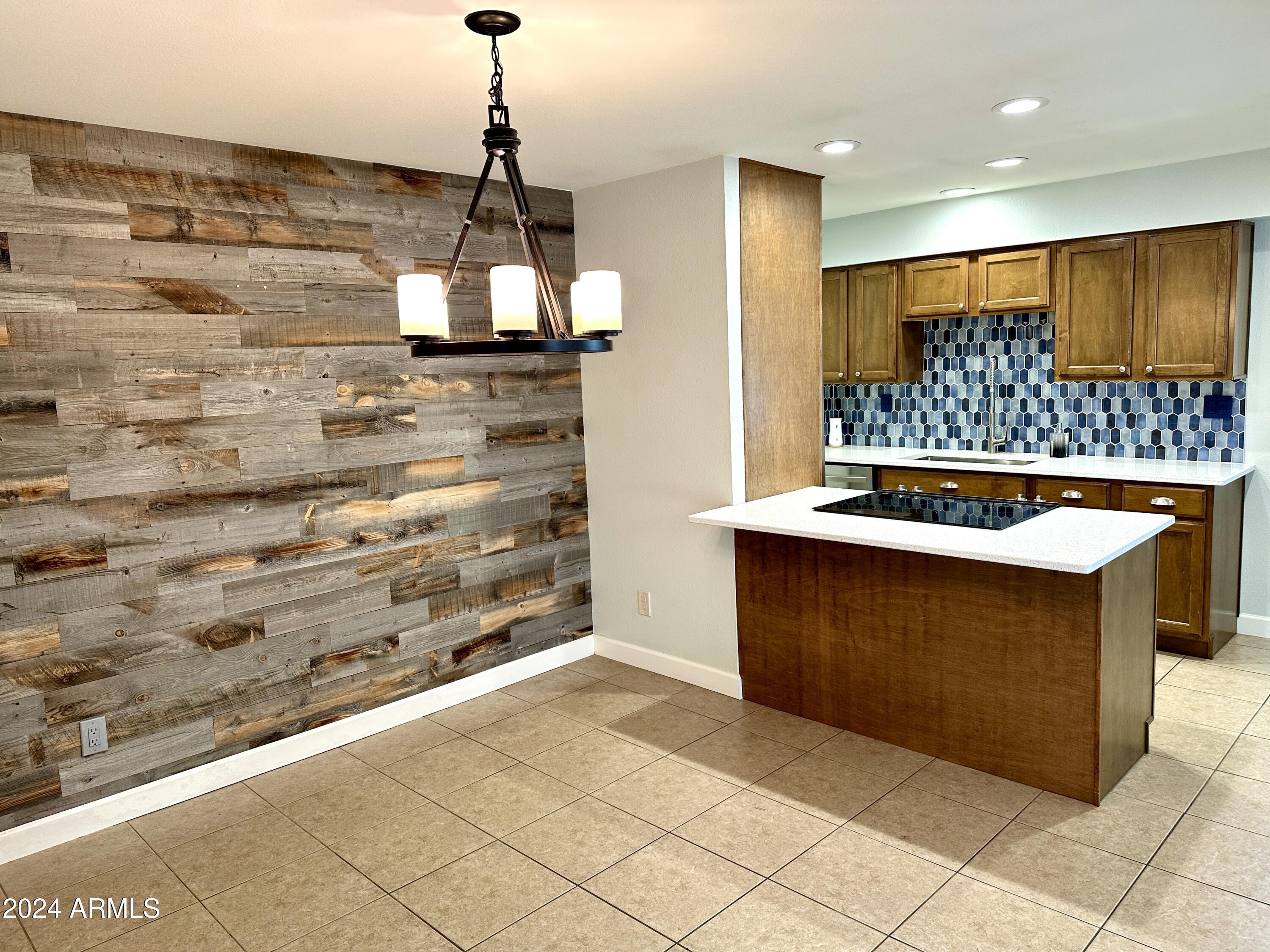 2510 North 22nd Drive Phoenix, AZ 85009 - Photo 13 of 37 Dining and kitchen