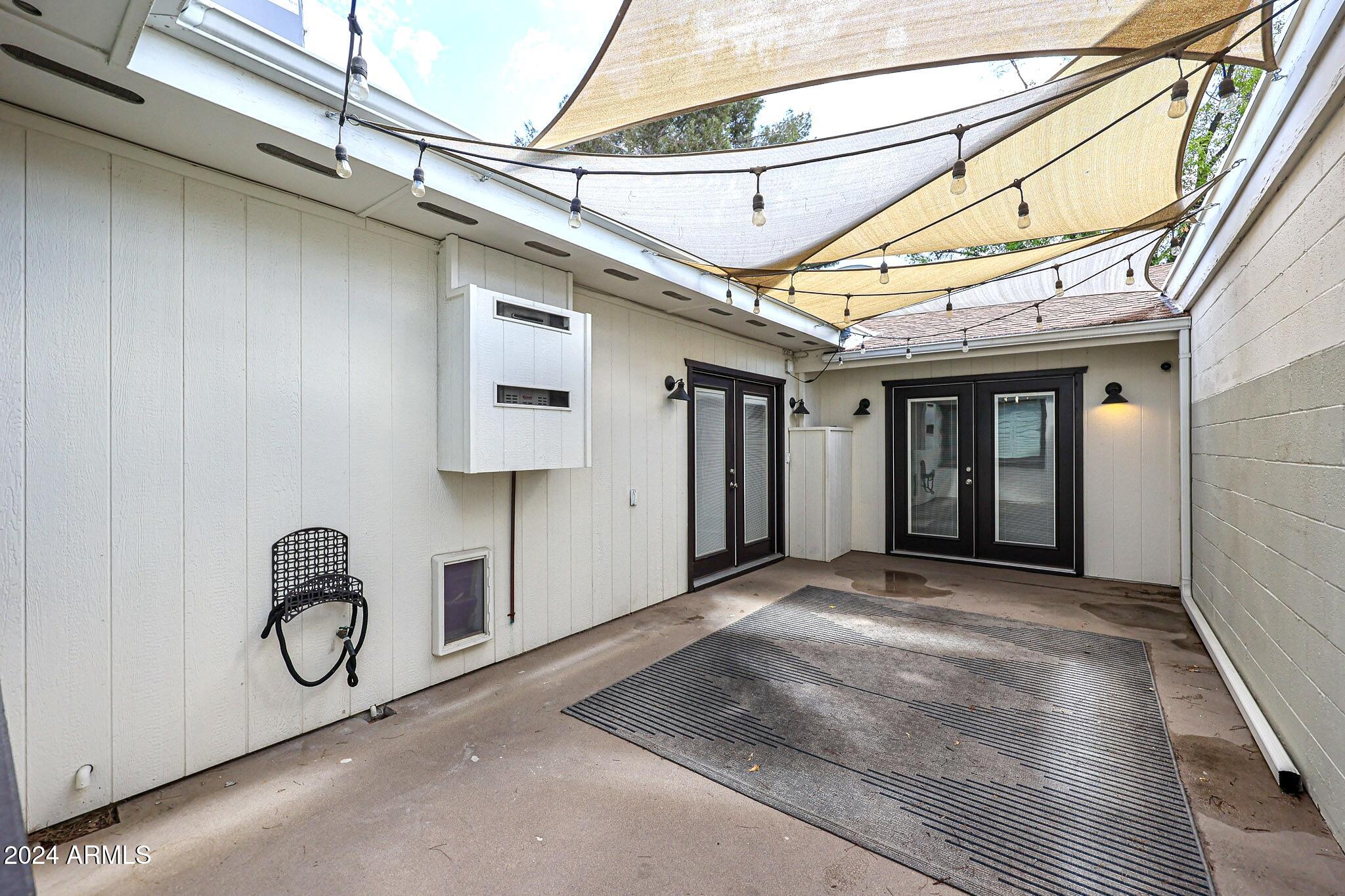 2510 North 22nd Drive Phoenix, AZ 85009 - Photo 32 of 37 Private patio 2