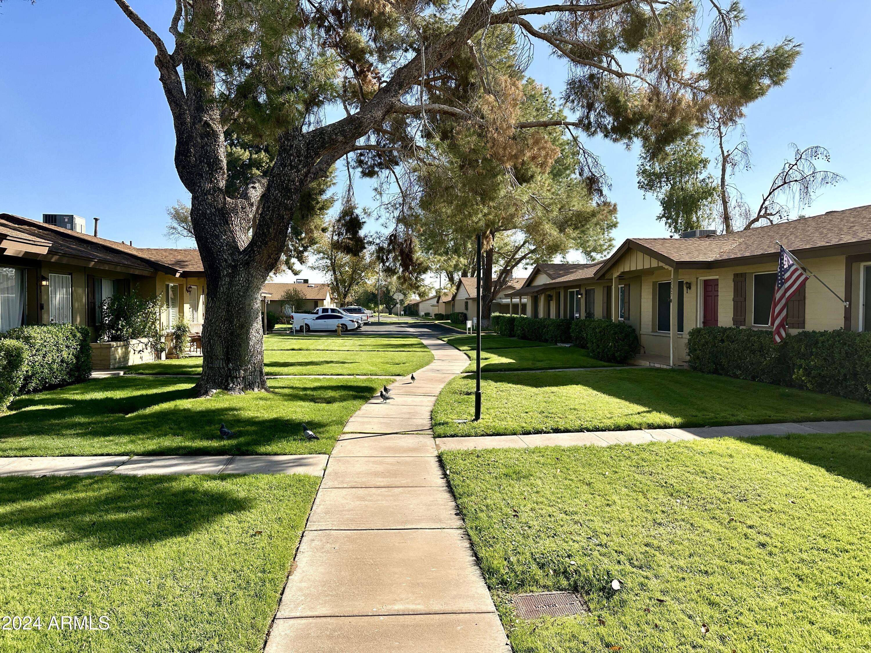 2510 North 22nd Drive Phoenix, AZ 85009 - Photo 37 of 37 View of common area