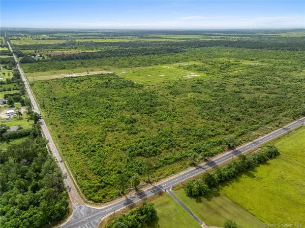 $105,000 | 16 Abie Fontenot Road, Iowa, LA 70647