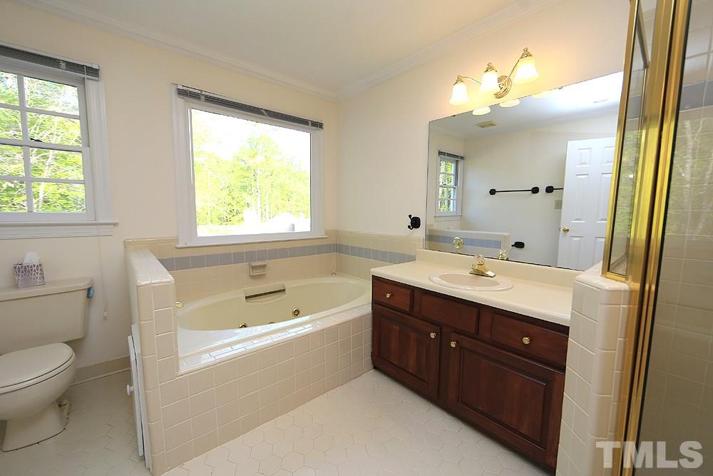 7809 Ketley Court Raleigh, NC 27615 - Photo 19 of 30 Clean, bright and spacious.