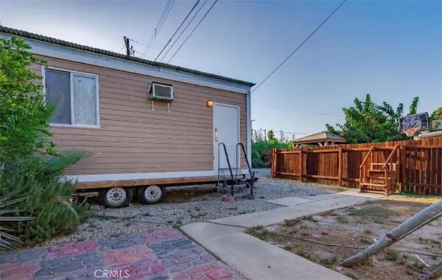 $750 | 37 Garden, Bakersfield, CA 93307