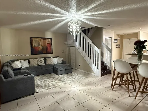 $2,575 | 20875 Northwest 4th Street, Pembroke Pines, FL 33029