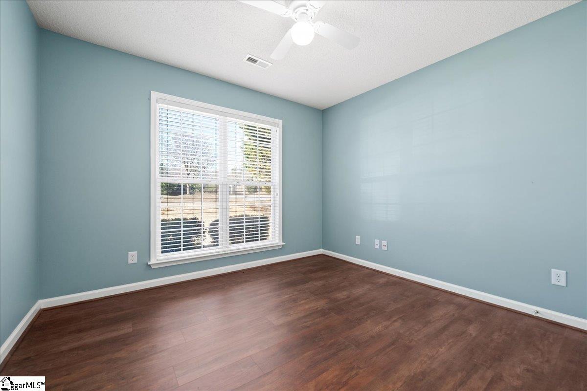 601 Cardinal Woods Way Easley, SC 29642 - Photo 14 of 38