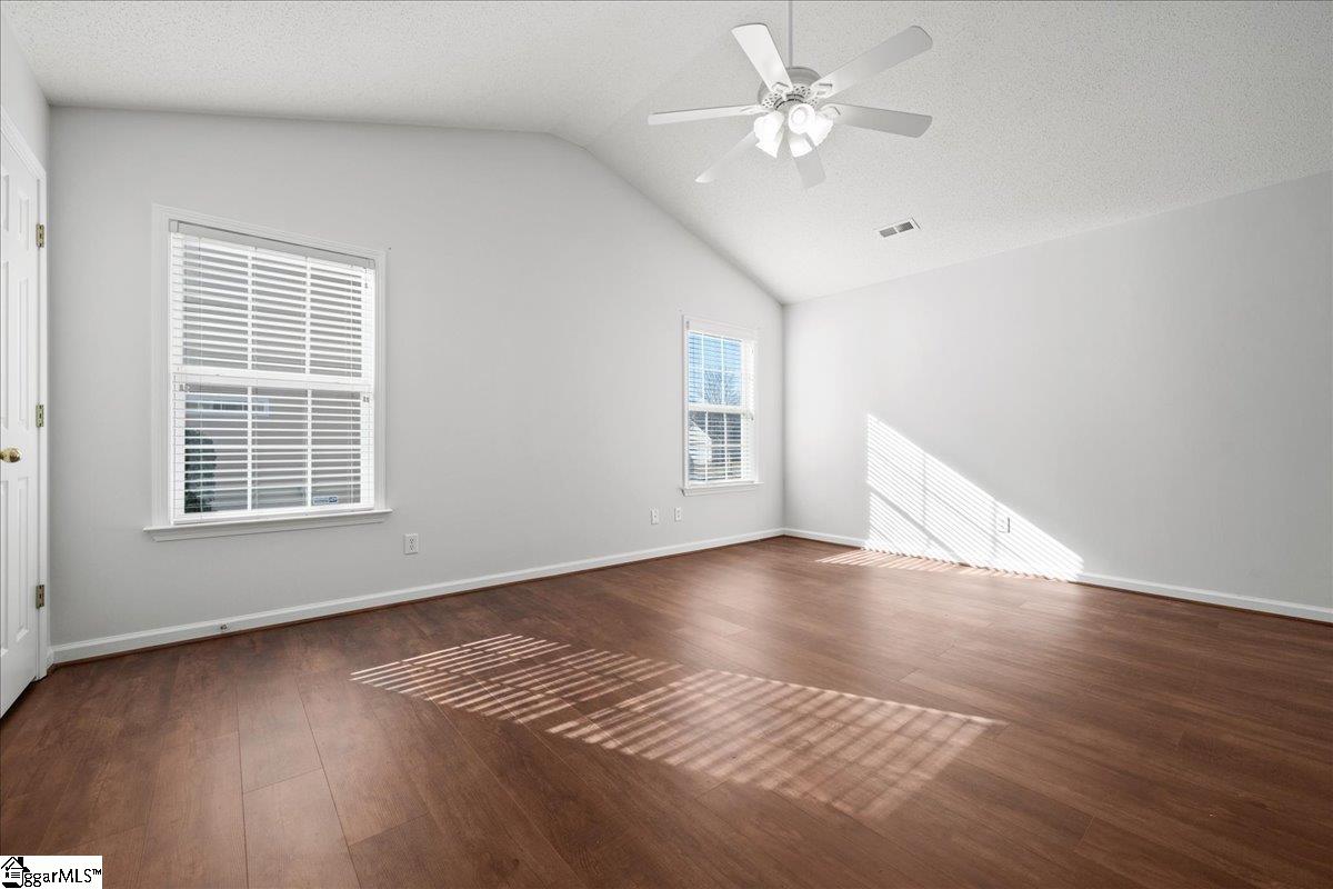 601 Cardinal Woods Way Easley, SC 29642 - Photo 17 of 38