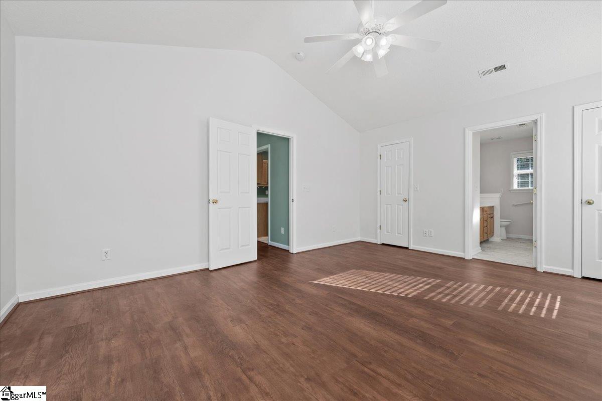 601 Cardinal Woods Way Easley, SC 29642 - Photo 19 of 38