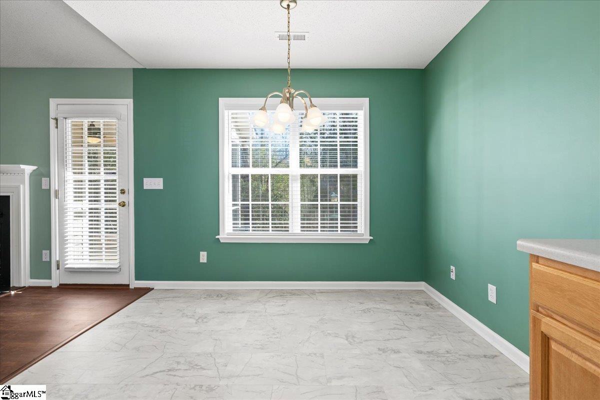 601 Cardinal Woods Way Easley, SC 29642 - Photo 25 of 38