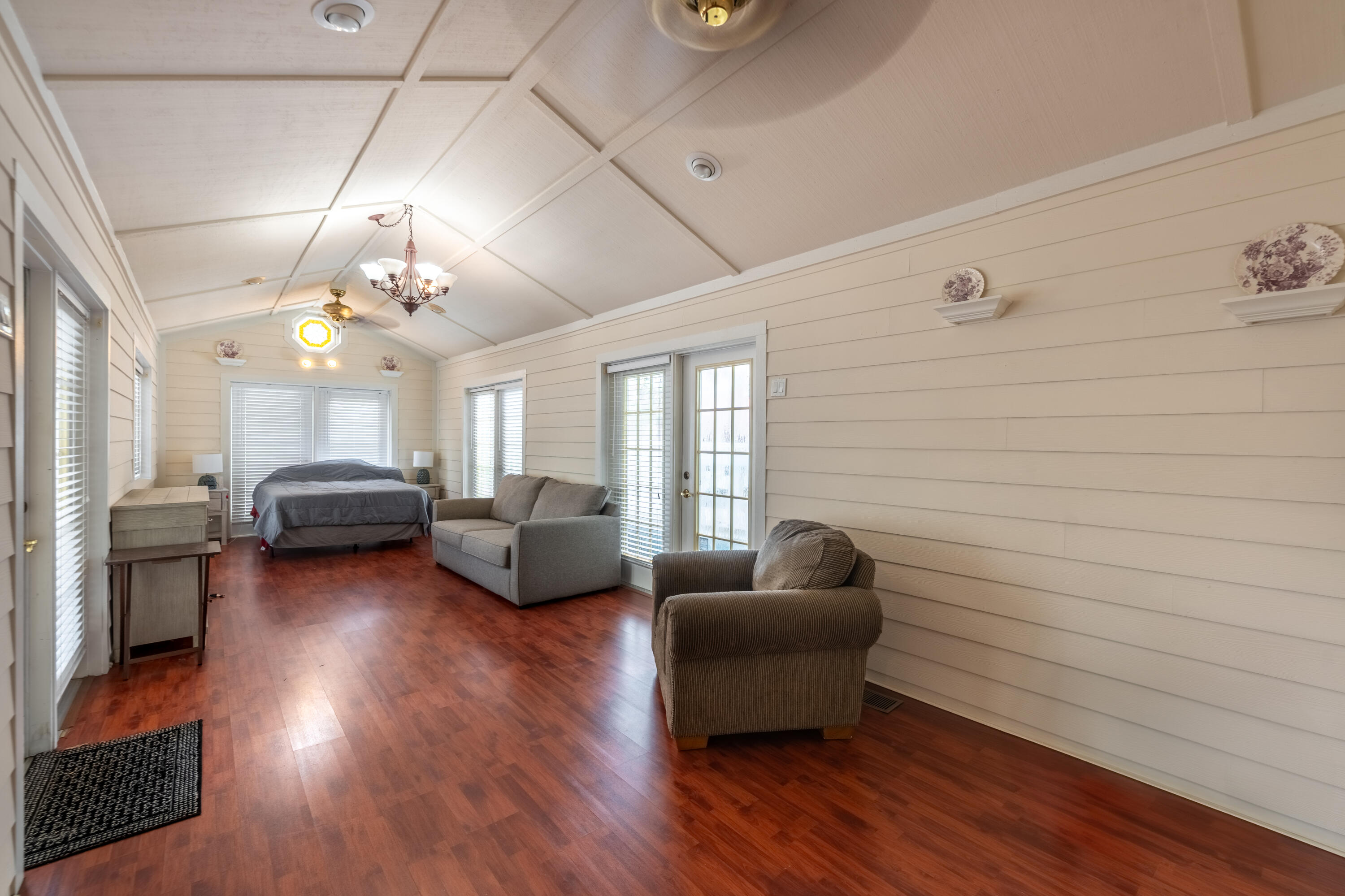524 Southwest 3rd Street Stuart, FL 34994 - Photo 26 of 36 Living Room 2 / Bedroom 4