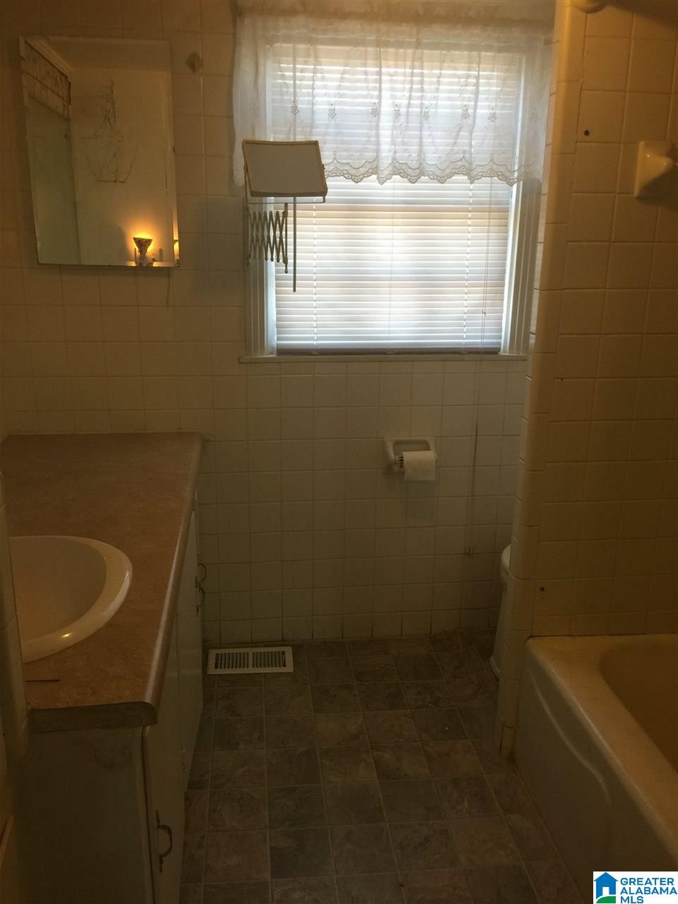 503 Center Street Bessemer, AL 35020 - Photo 12 of 19