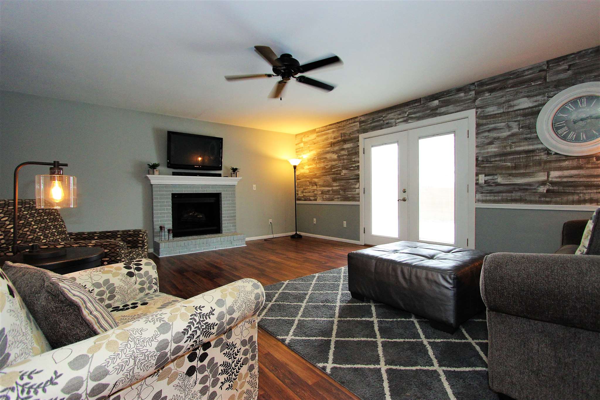 9726 Mariners Ridge Drive Fort Wayne, IN 46819 - Photo 3 of 26