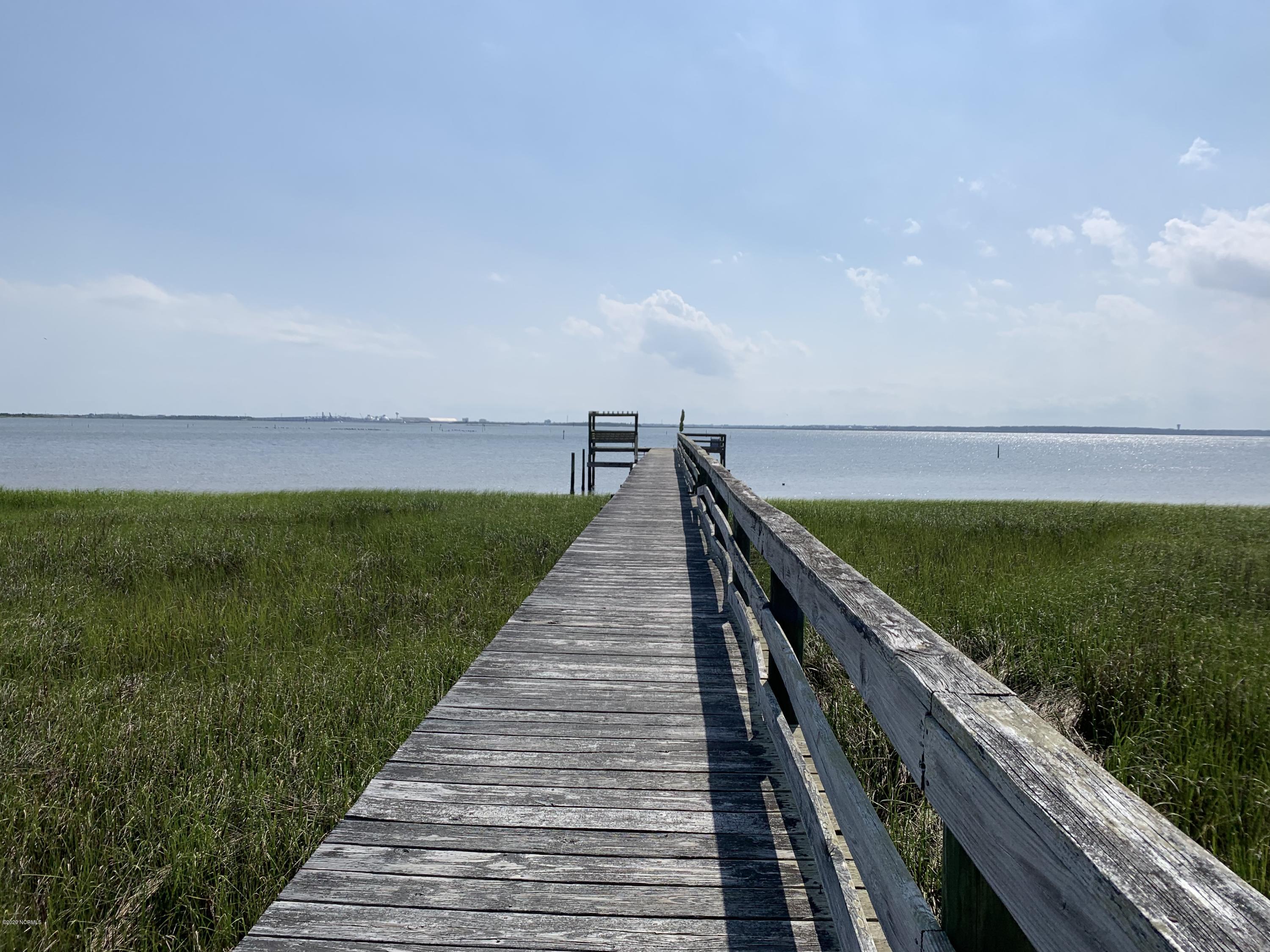 435 Austin Road Beaufort, NC 28516 - Photo 23 of 26 Pier-Day Dock