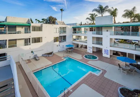 $950,000 | 2552 Navarra Drive, Unit F, Carlsbad, CA 92009