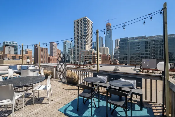 $2,400 | 225 West Huron Street, Unit 611, Chicago, IL 60654