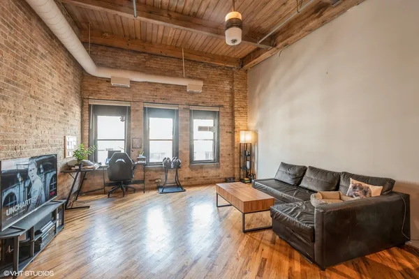 $2,400 | 225 West Huron Street, Unit 611, Chicago, IL 60654