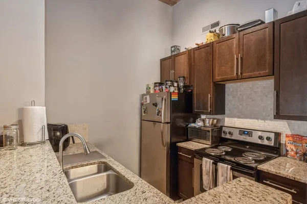 $2,400 | 225 West Huron Street, Unit 611, Chicago, IL 60654