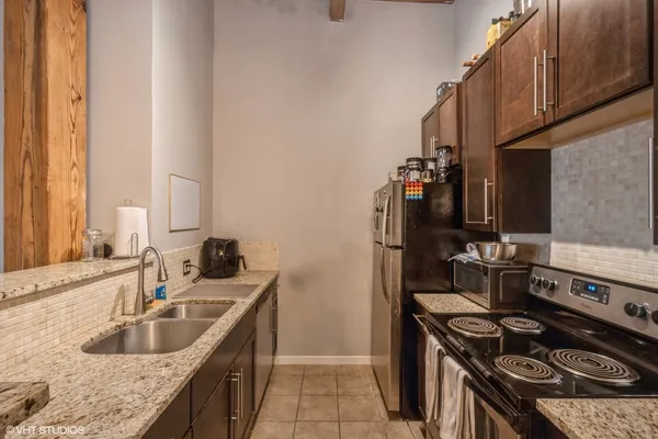 $2,400 | 225 West Huron Street, Unit 611, Chicago, IL 60654
