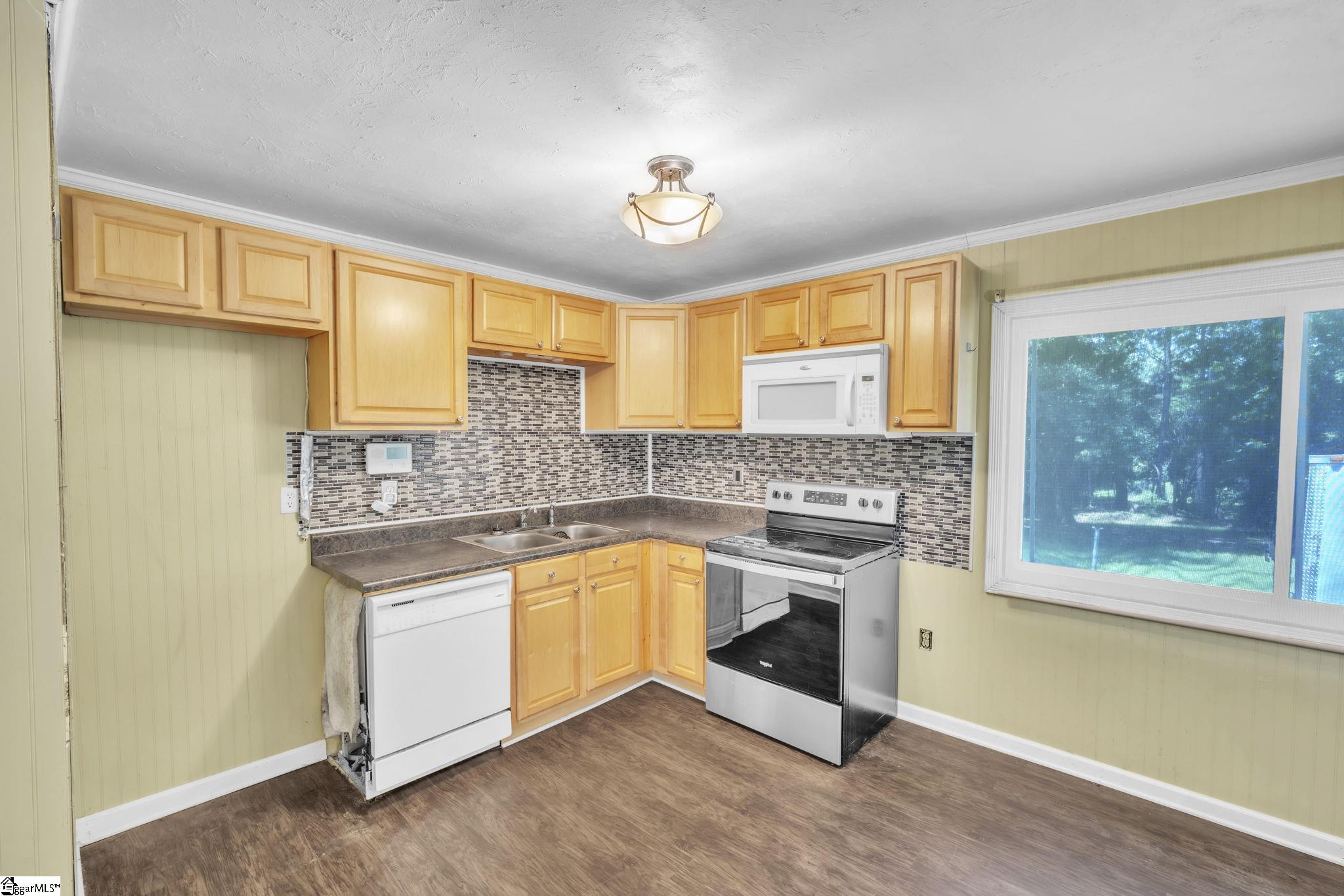 170 South 900 Pacolet, SC 29372 - Photo 6 of 25 Gallery Image 6