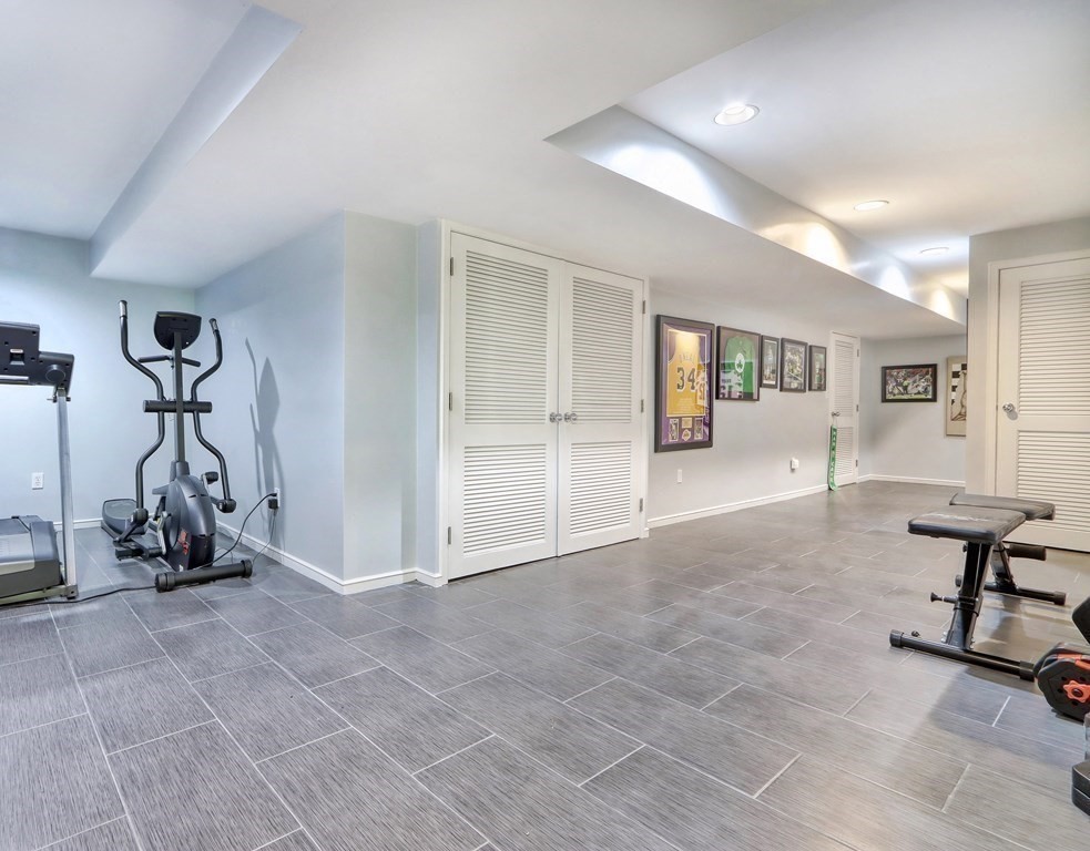 7 Oak Meadow Road Lincoln, MA 01773 - Photo 32 of 41 Gallery Image 32