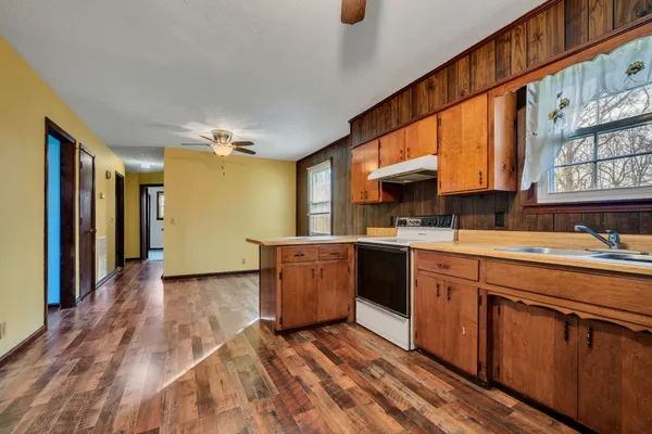 $229,900 | 1151 Chestnut Drive, Burns, TN 37029